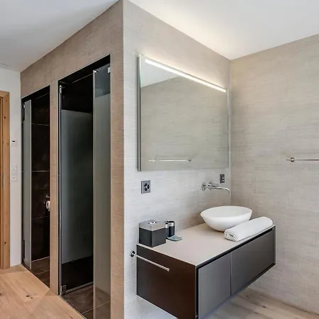 4br Stunning Penthouse - Ski In&ski Out- If You Want To Book, Please Contact On Wh-ats-app - 0034-635-518-216 !!!! 체르마트