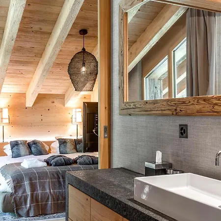 4br Stunning Penthouse - Ski In&ski Out- If You Want To Book, Please Contact On Wh-ats-app - 0034-635-518-216 !!!! 아파트 체르마트