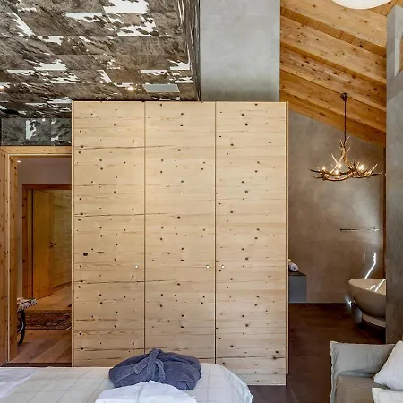 4br Stunning Penthouse - Ski In&ski Out- If You Want To Book, Please Contact On Wh-ats-app - 0034-635-518-216 !!!! Apartamento