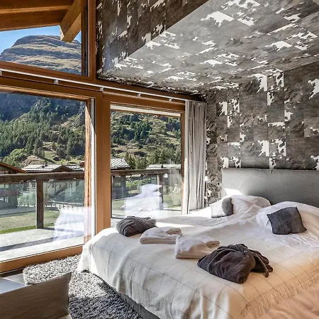 Apartamento 4br Stunning Penthouse - Ski In&ski Out- If You Want To Book, Please Contact On Wh-ats-app - 0034-635-518-216 !!!!