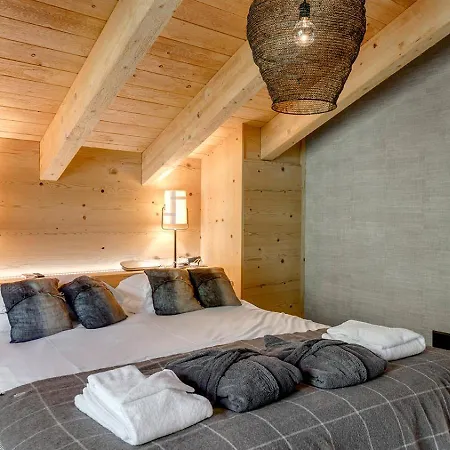 4br Stunning Penthouse - Ski In&ski Out- If You Want To Book, Please Contact On Wh-ats-app - 0034-635-518-216 !!!! Διαμέρισμα *